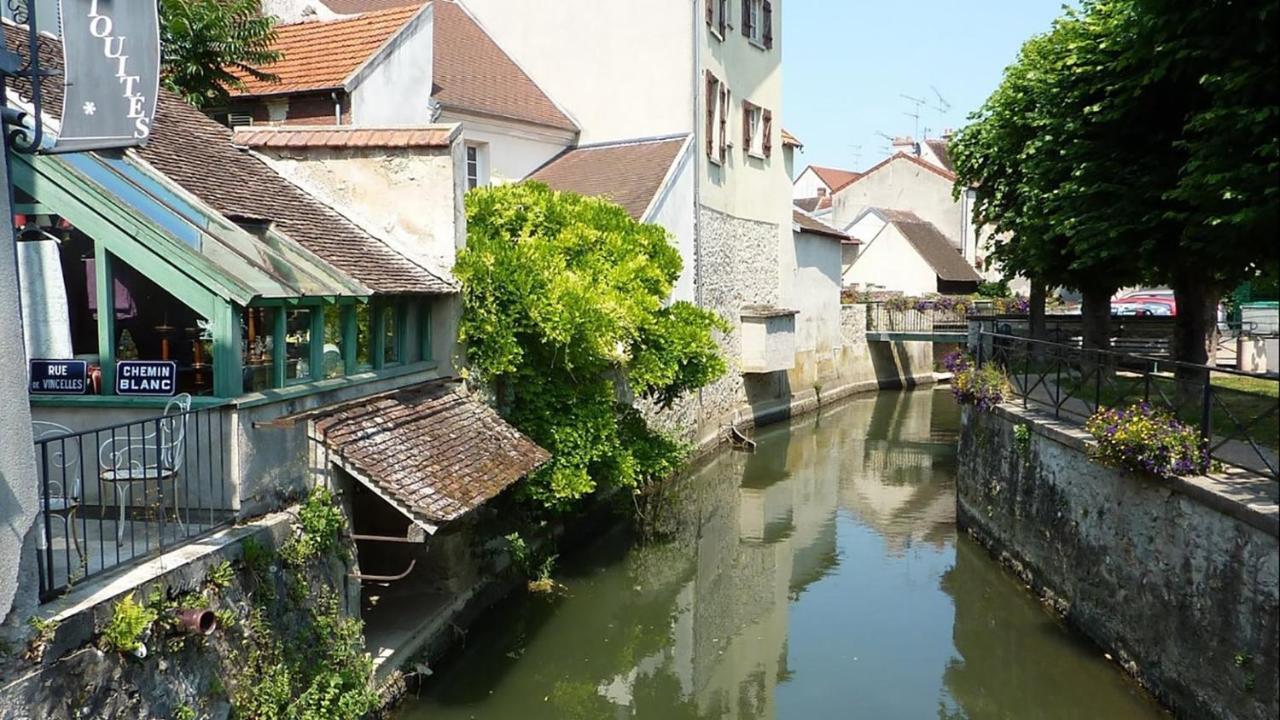 Petit Sejour En Chalet Crecy-la-Chapelle Kültér fotó